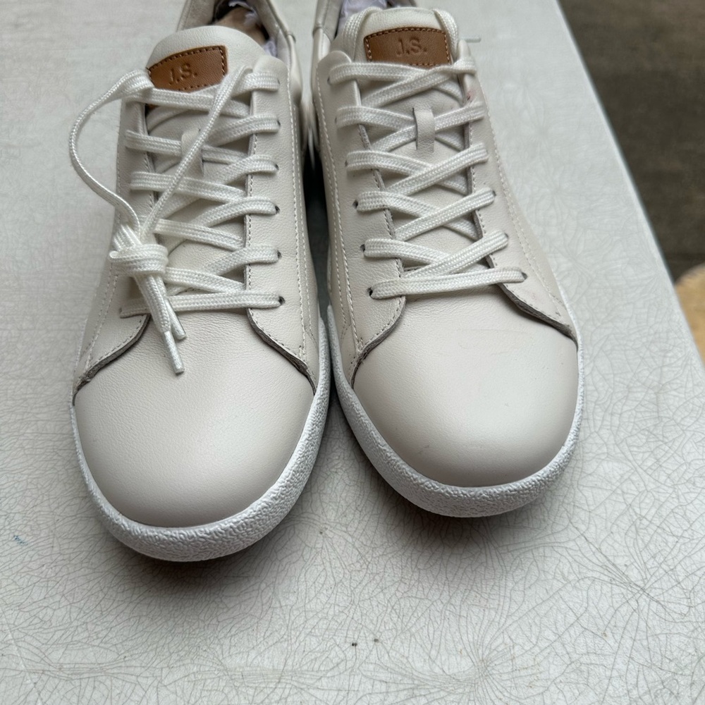 Josef Seibel Off-White Leather Sneakers